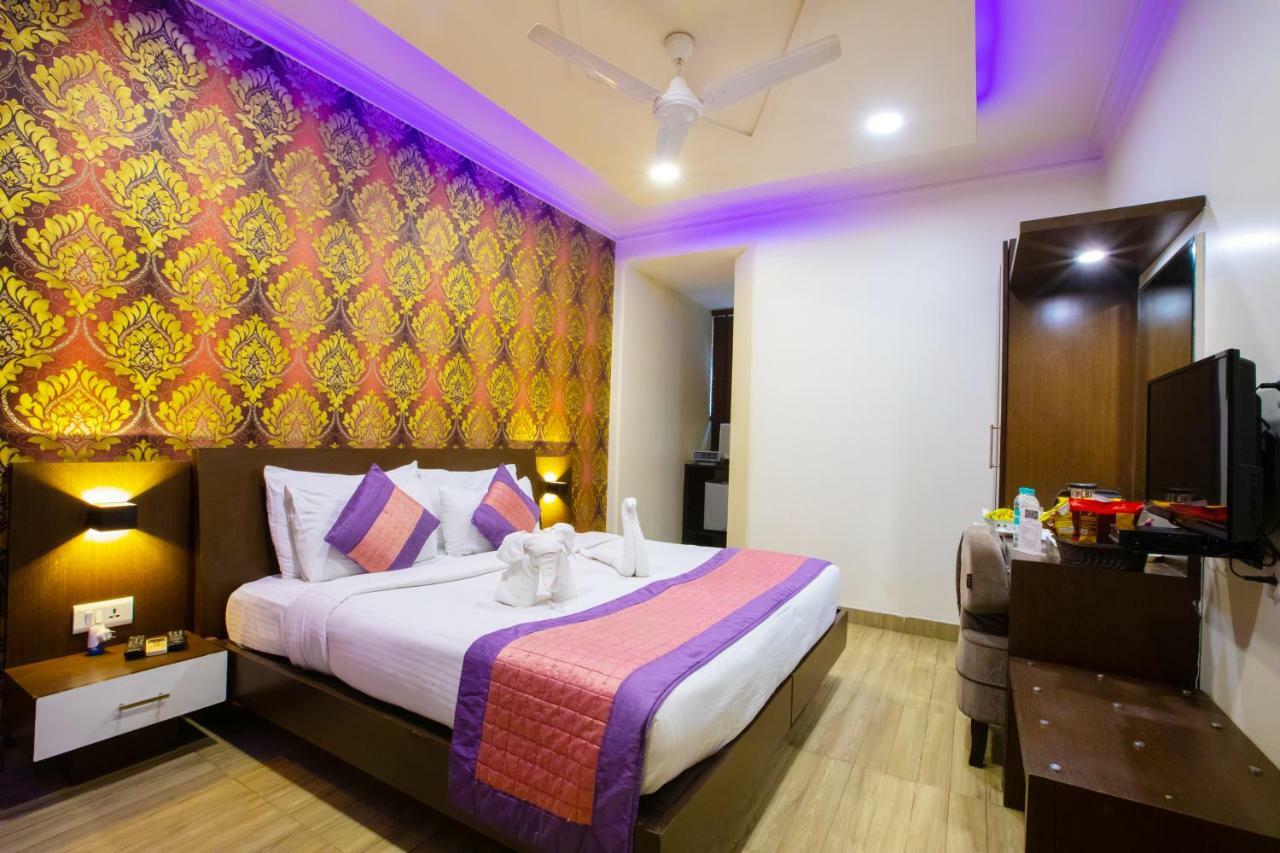 Hotel Surya International Delhi  Dış mekan fotoğraf